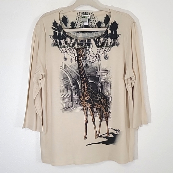 CHICO'S 3/4 Sleeve Giraffe Sequin Beaded Top Front/Back Graphics, size 3 (Large) - Picture 2 of 9